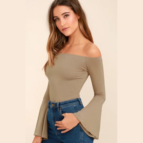 Lulus Flirt Factor Off The Shoulder Bell Sleeve Top Womens Size Large - Picture 4 of 6